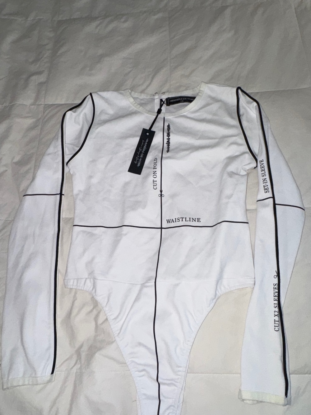 Maniere De Voir women’s White Graphic bodysuit